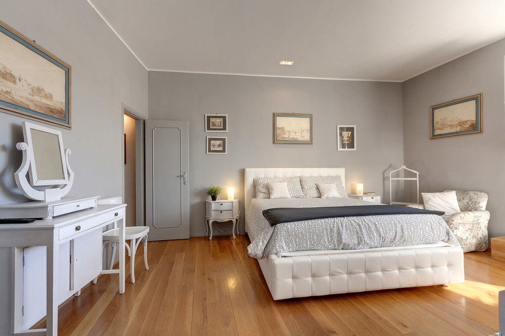 Silver Novella Luxury Apartment Centro Storico — 4-Star Luxury Hotel in Florence, Italy