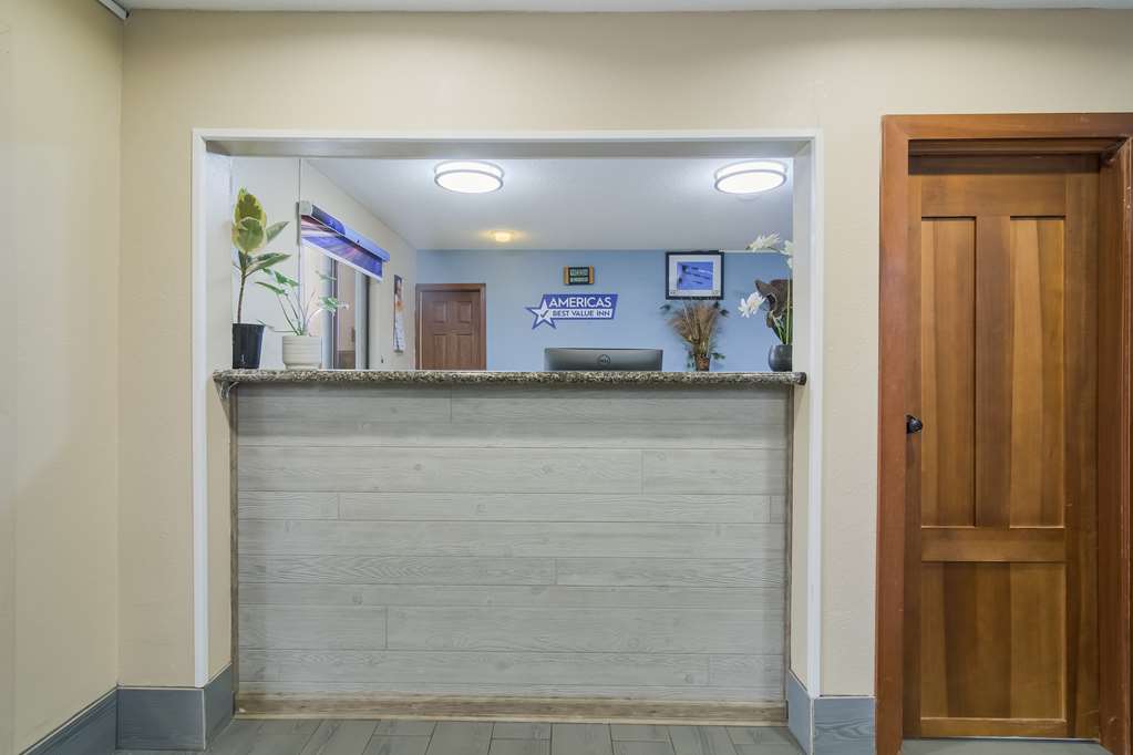 Americas Best Value Inn Fargo - photo 7