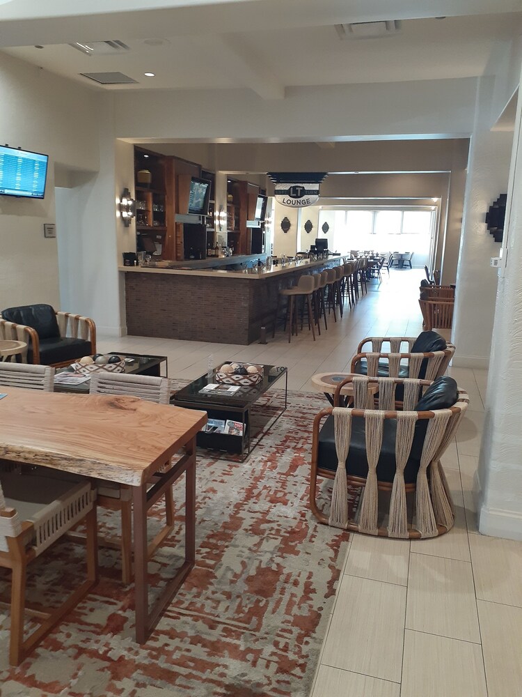 Sheraton Albuquerque Airport Hotel - photo 26