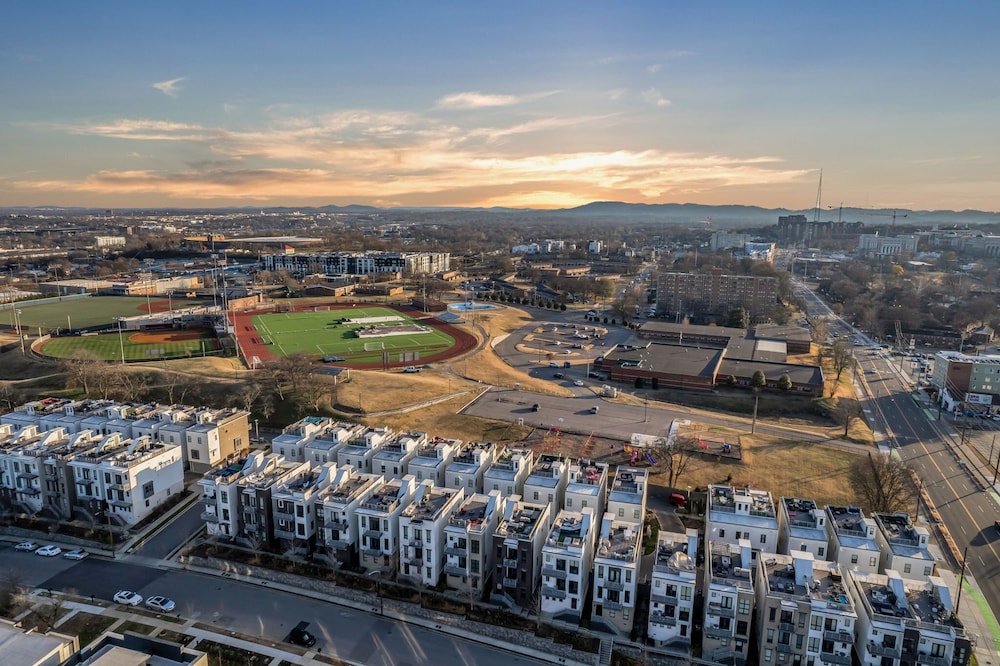 Nashview Heart of Gulch 360º Views of Downtown - photo 47