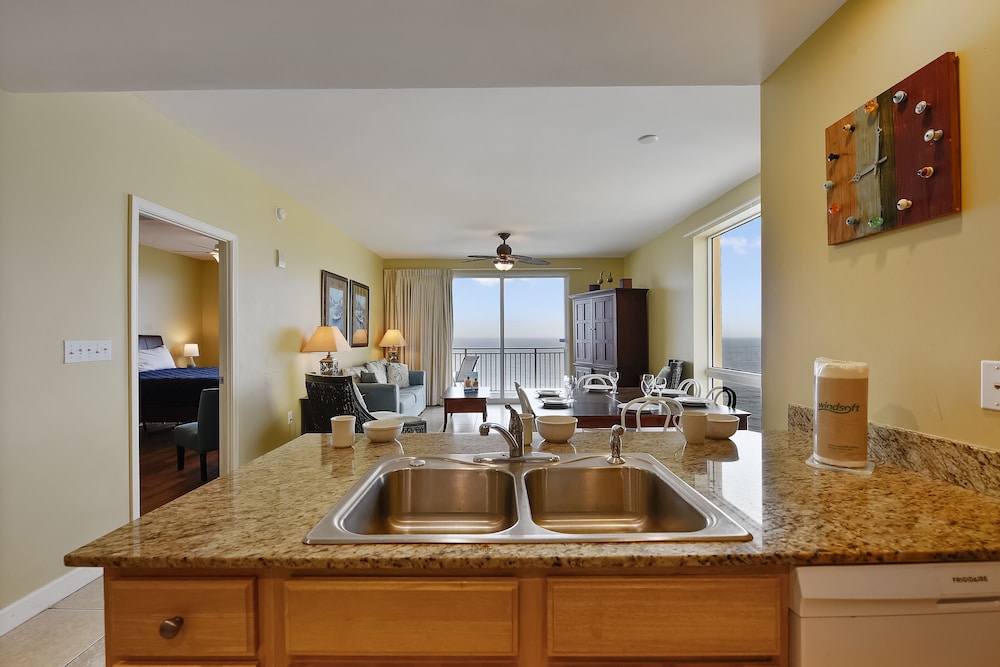 Splash Beach Resort by Book That Condo - photo 45