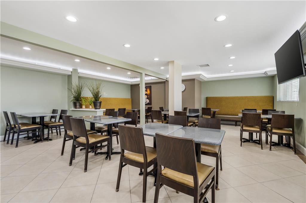 Best Western Plus LA Mid Town Hotel - photo 6