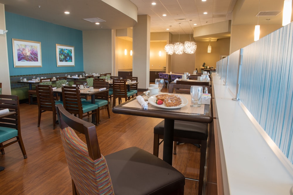 Holiday Inn Bismarck by IHG - photo 58