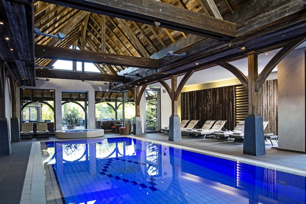 Logis Hotel Le Parc & Spa - carbon neutral hotel in Saint-Hippolyte-Du-Fort