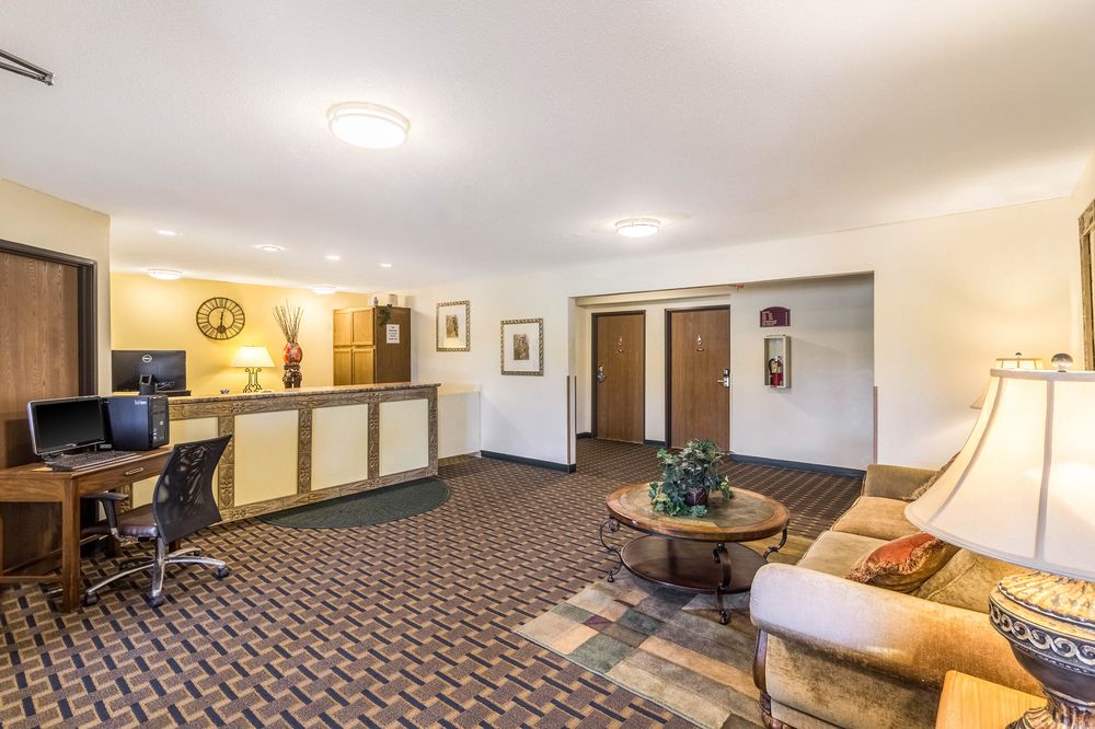 Rodeway Inn Baxter - photo 19