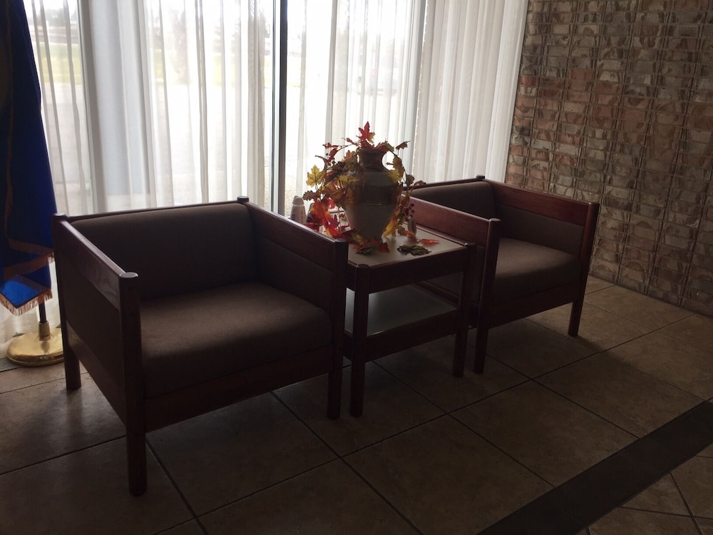 Morris Grand Hotel and Conference Center - photo 7