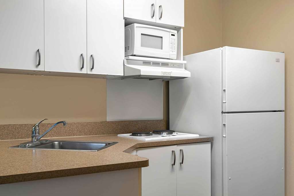 Extended Stay America Suites Sacramento Arden Way - photo 10