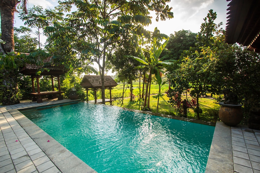 Griya Kcb Villa Ubud — 4-Star Luxury Hotel in Ubud, Indonesia