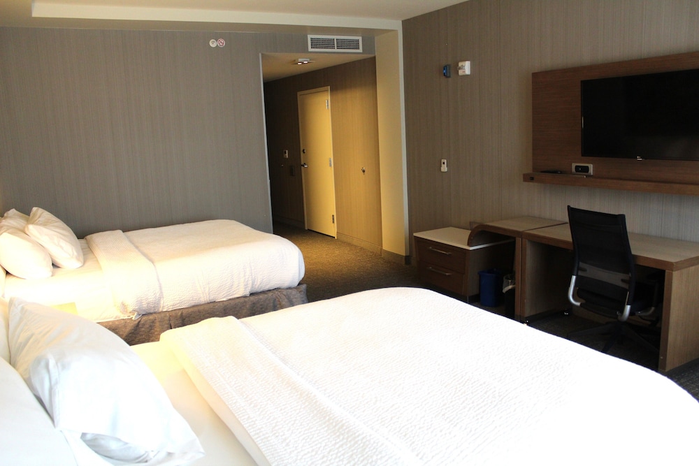 Courtyard Muncie at Horizon Convention Center - photo 8