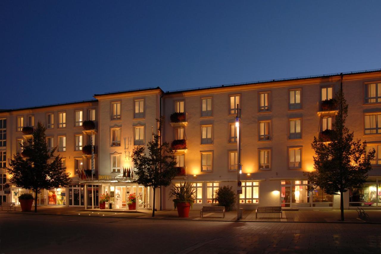 Hotel Garni Lindacher Hof — 4-Star Luxury Hotel in Burghausen, Germany