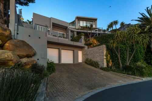 Sunset Bay Camps Bay Villa with pool & sea views