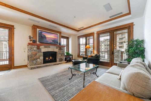 Big Horn Lodge — 4-Star Luxury Hotel in Truckee, United States
