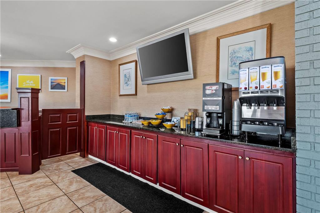 Days Inn by Wyndham Whitmore Lake Ann Arbor Brighton - photo 10