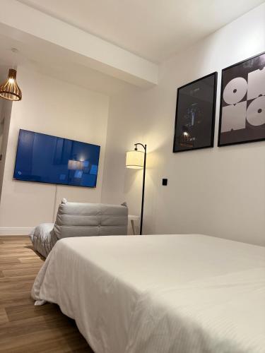 Iris by kisali in Dar Es Salaam, Tanzania