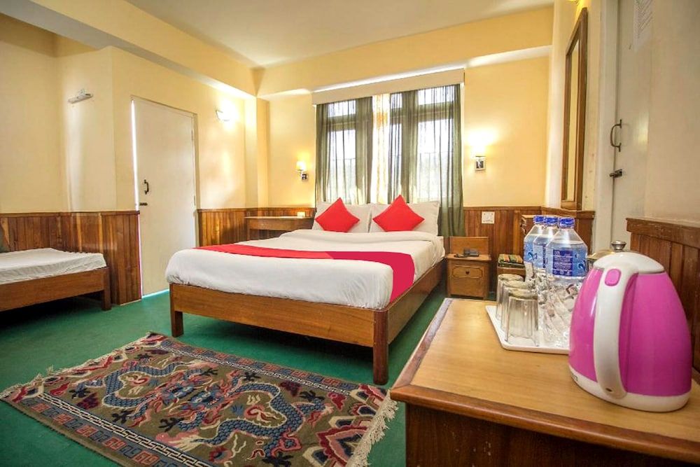 Goroomgo Tara Palace Pelling in Gyalshing, India