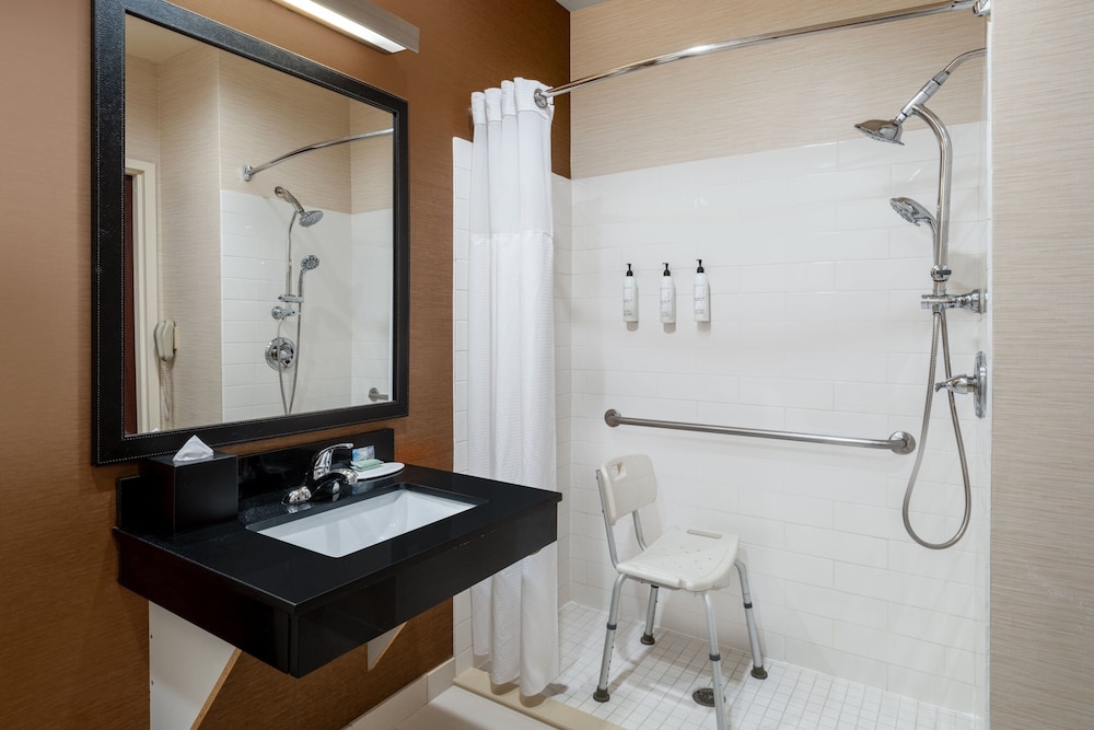 Fairfield Inn and Suites by Marriott Denver Aurora Medical Center - photo 24