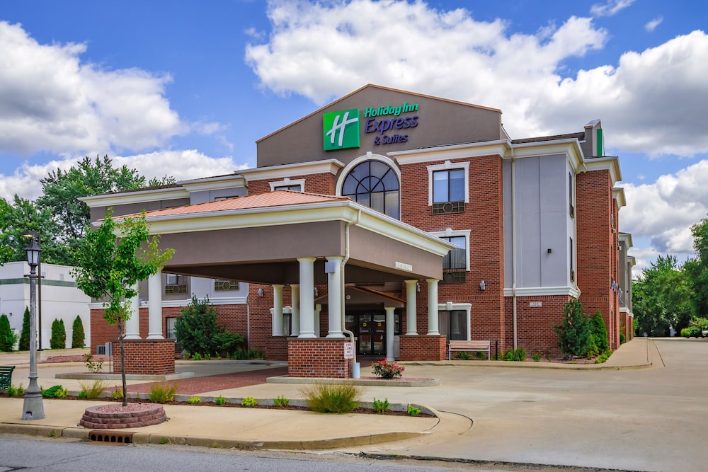 Holiday Inn Express Hotel & Suites South Bend by IHG in South Bend, United States