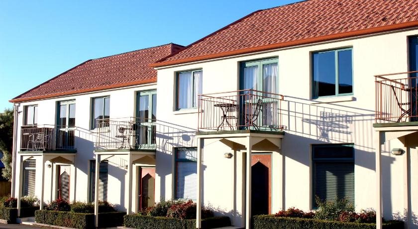 Les Troupes Apartments — 4-Star Luxury Hotel in Christchurch, New Zealand