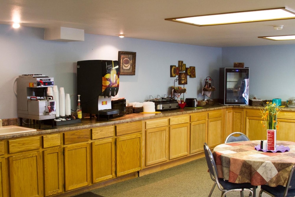 Cottonwood Inn - photo 23