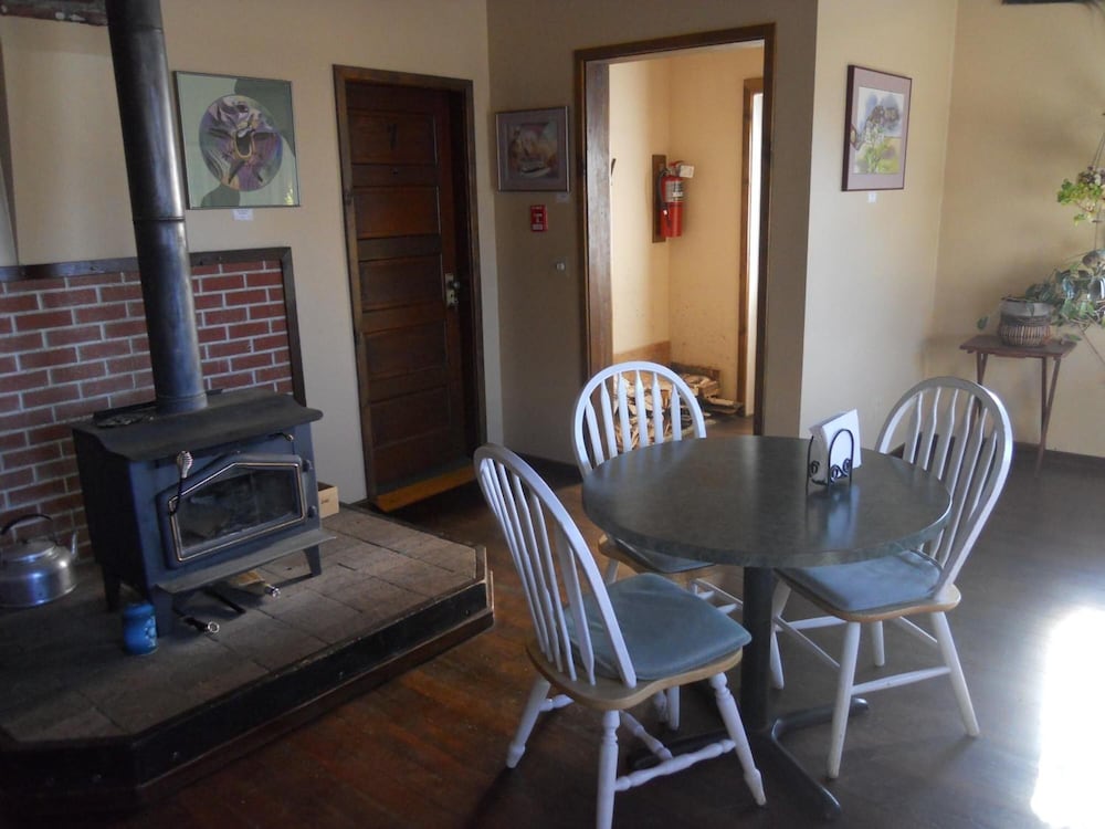 A Swan Nest Inn - photo 25