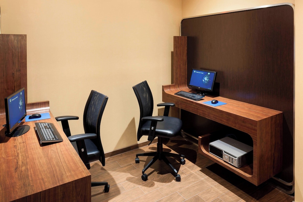 TownePlace Suites by Marriott Dallas Las Colinas - photo 29