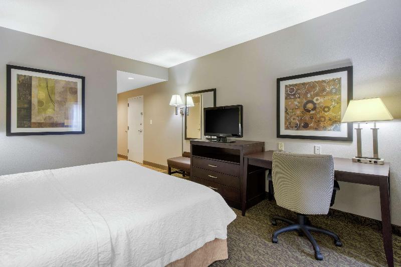 Hampton Inn Mebane - photo 19