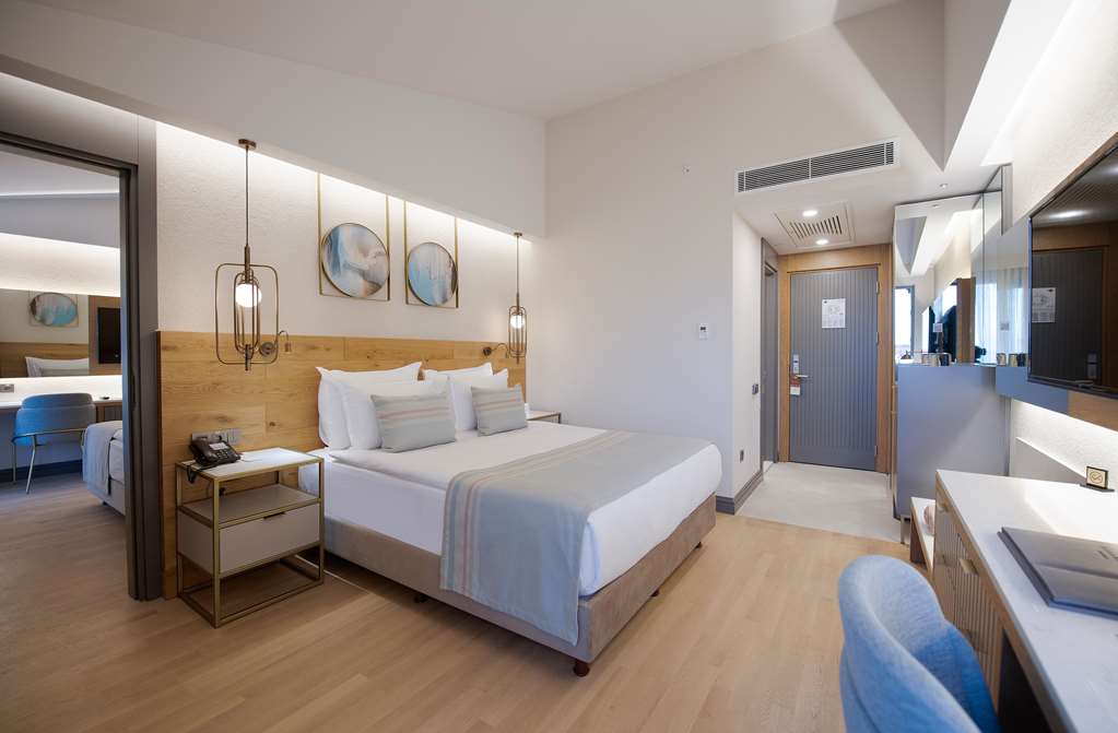 Miramare Beach Hotel