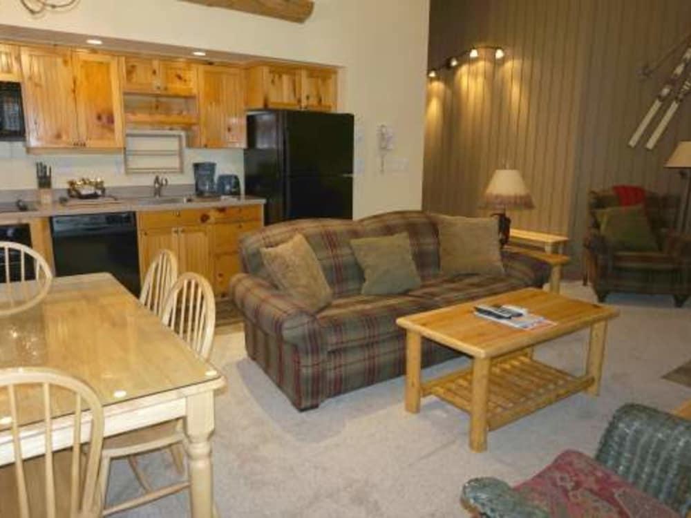Mount Bachelor Village Resort - photo 17