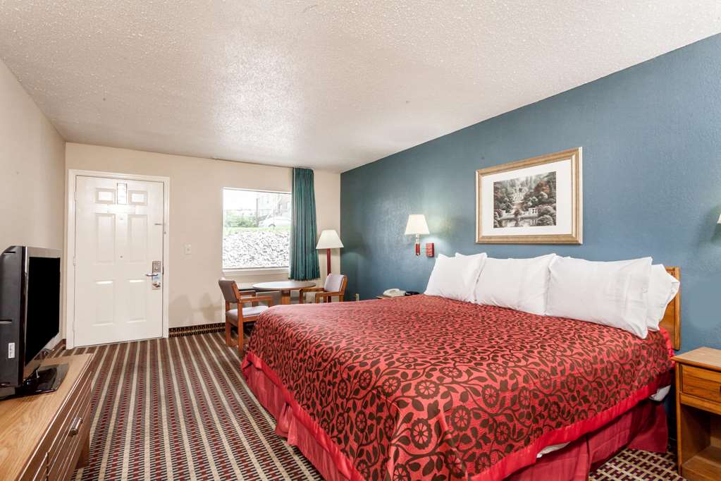 Days Inn by Wyndham Nashville North Opryland Area - photo 14