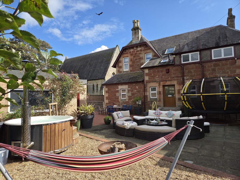 The Old Rectory — 4-Star Luxury Hotel in Largs, United Kingdom