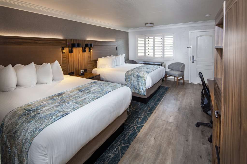 Best Western Plus Humboldt Bay Inn - photo 6