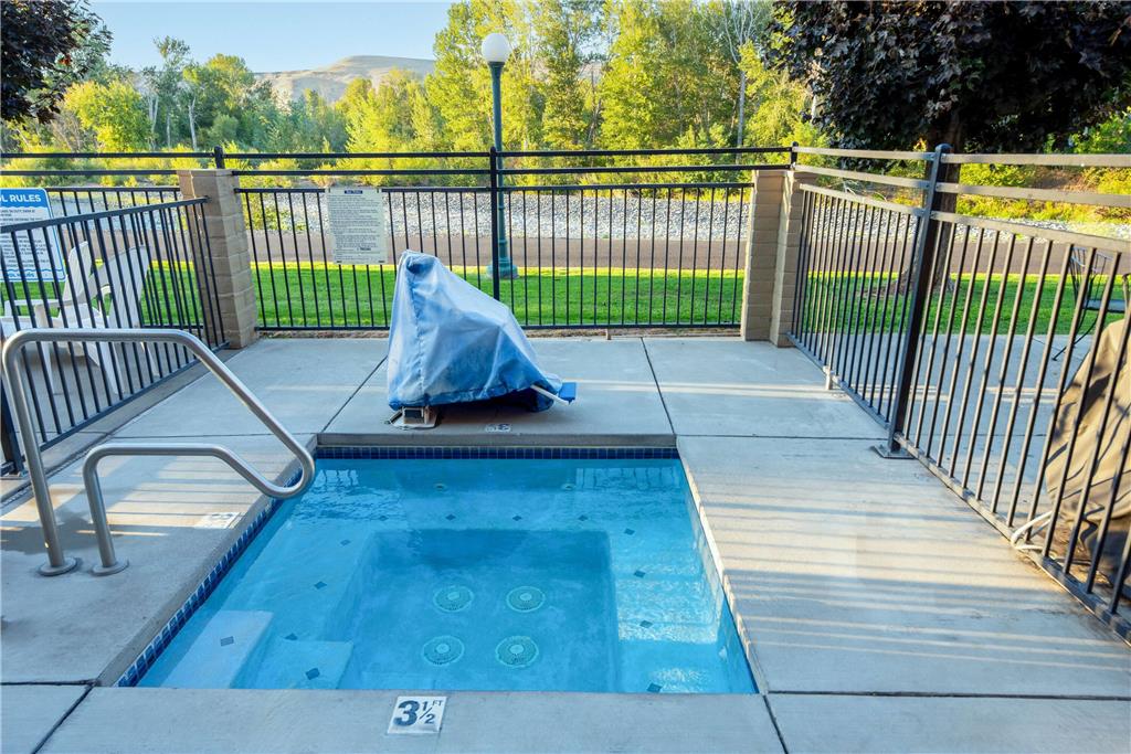 Baymont by Wyndham Yakima Riverfront - photo 11