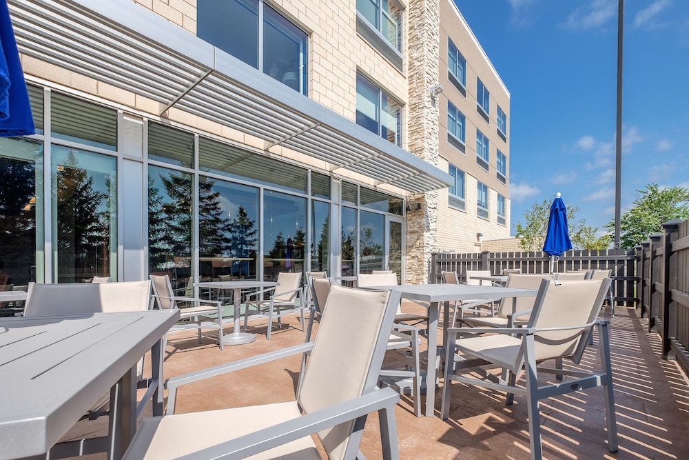 Holiday Inn Express & Suites Eagan Minneapolis Area by IHG - photo 15