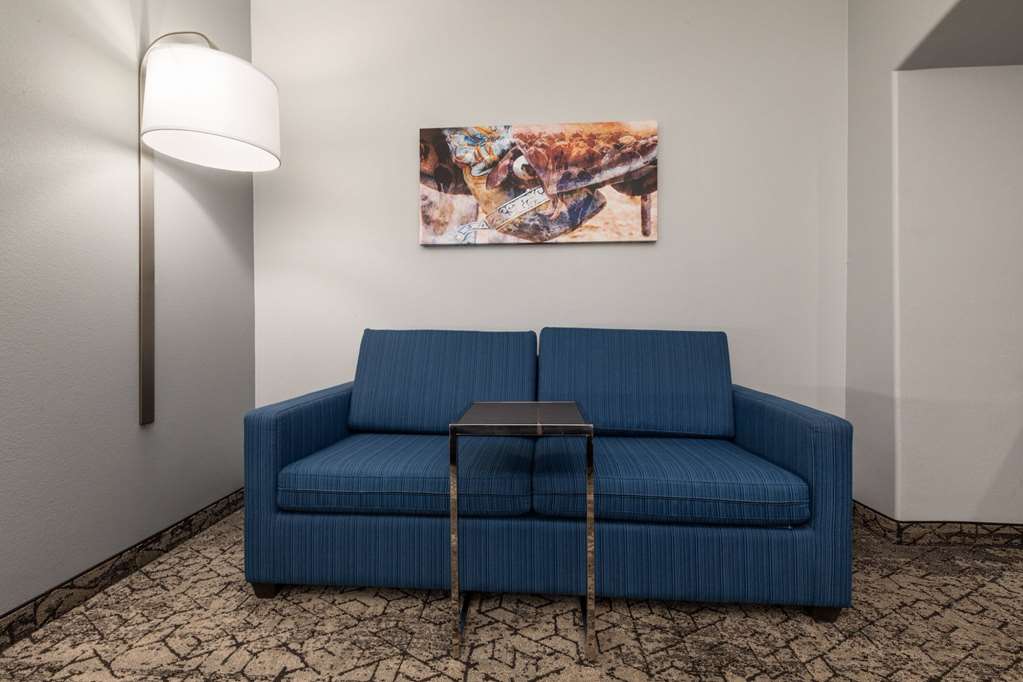 La Quinta Inn & Suites by Wyndham McAlester - photo 27