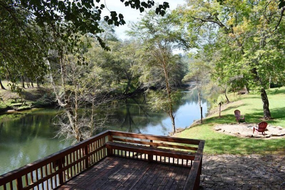 Fish Trap Cabin 11148234 — Richlandtown