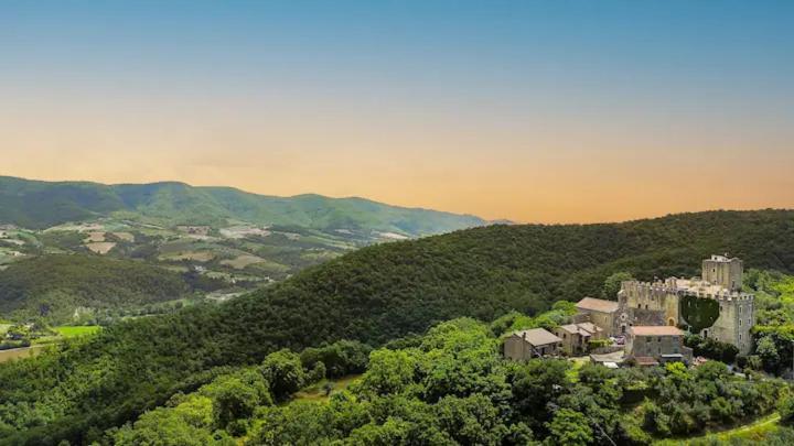 Castello di Cisterna Uno in Gualdo Cattaneo, Italy