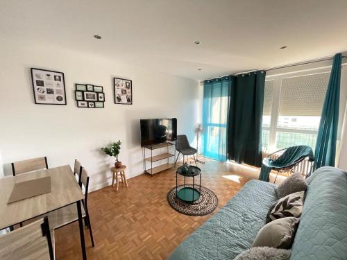 L’emeraude Gare Un Sejour a Part in Metz, France