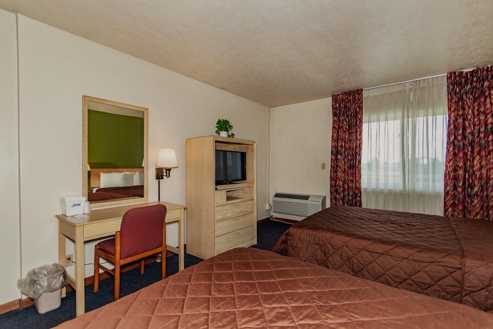 Americas Best Value Inn Austinburg - photo 13