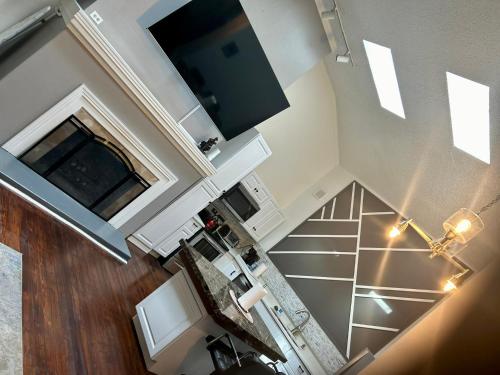 Renovated Peaceful Luxury Walk to Mall Park Publix — 4-Star Luxury Hotel in Orlando, United States
