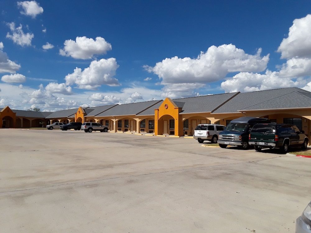 Sunbridge Inn & Suites - photo 22