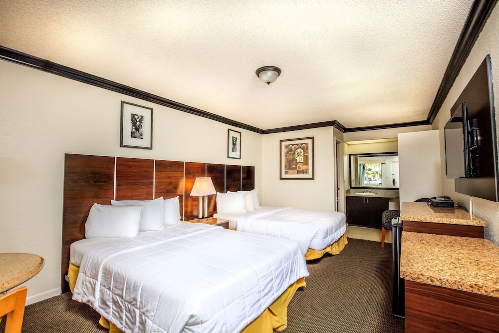 Budget Host Inn - photo 10