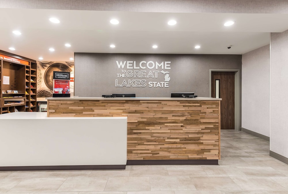 Hampton Inn & Suites Benton Harbor - photo 3
