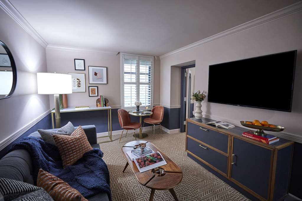 The Oliver Hotel - photo 11
