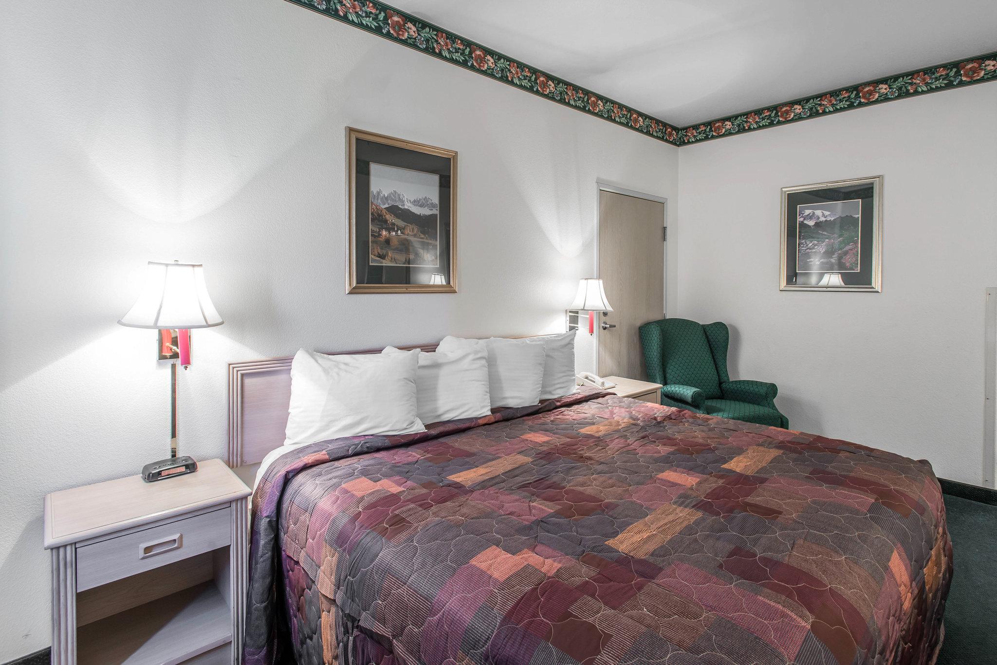 Baymont by Wyndham Loveland Fort Collins Area - photo 99