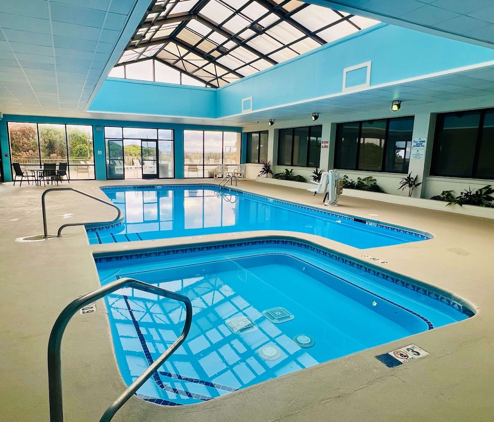DoubleTree by Hilton Atlantic Beach Oceanfront - photo 14