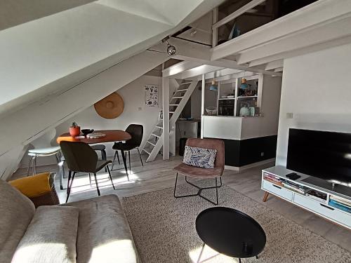 Au Centre de Vannes in Vannes, France