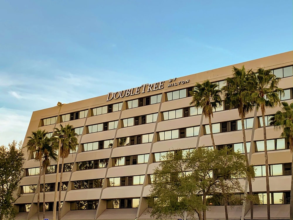 DoubleTree by Hilton Tampa Rocky Point Waterfront - photo 61