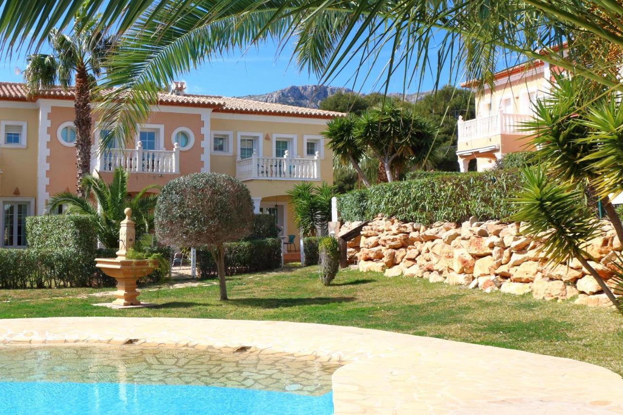 Casa El Oasis — 4-Star Luxury Hotel in Calp, Spain