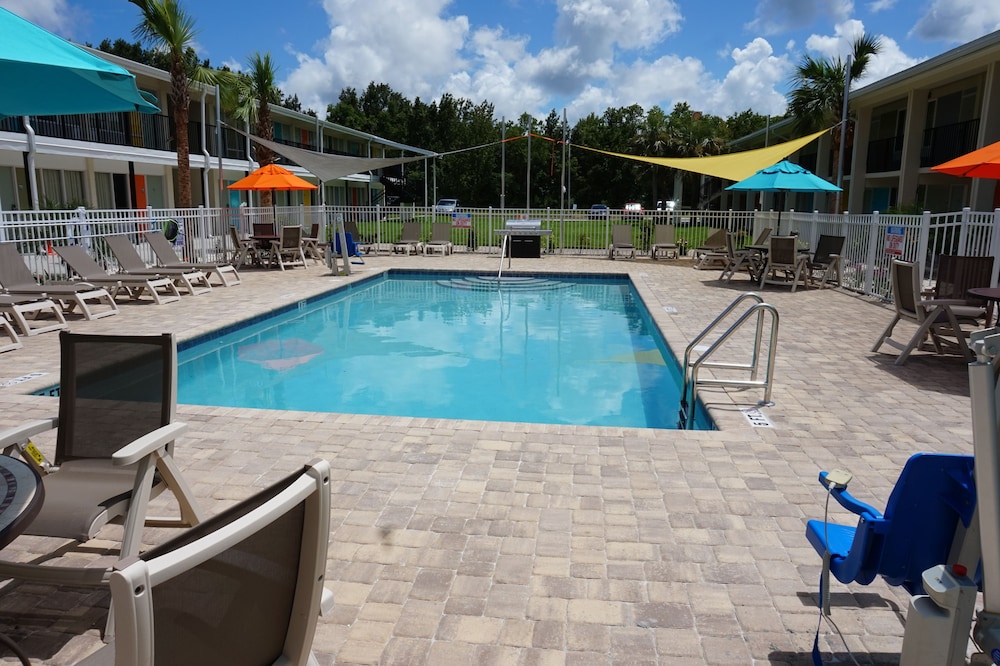 The Smart Stay Inn - photo 31
