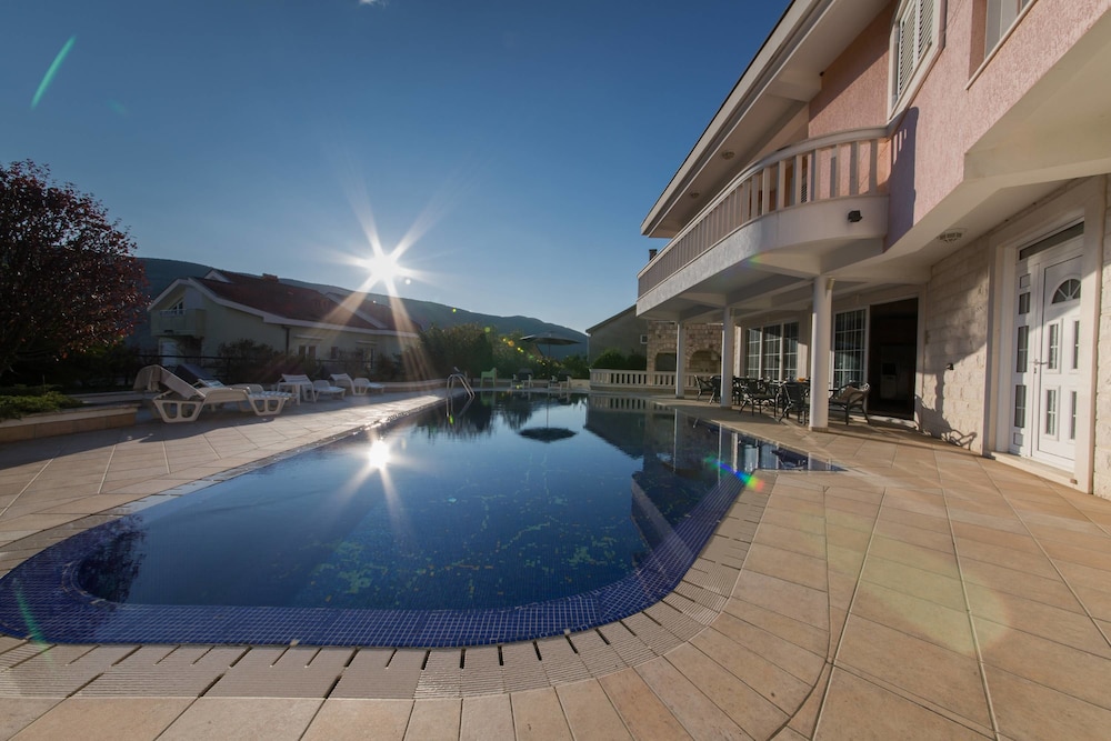 P&N Resort — Igalo — photo 2